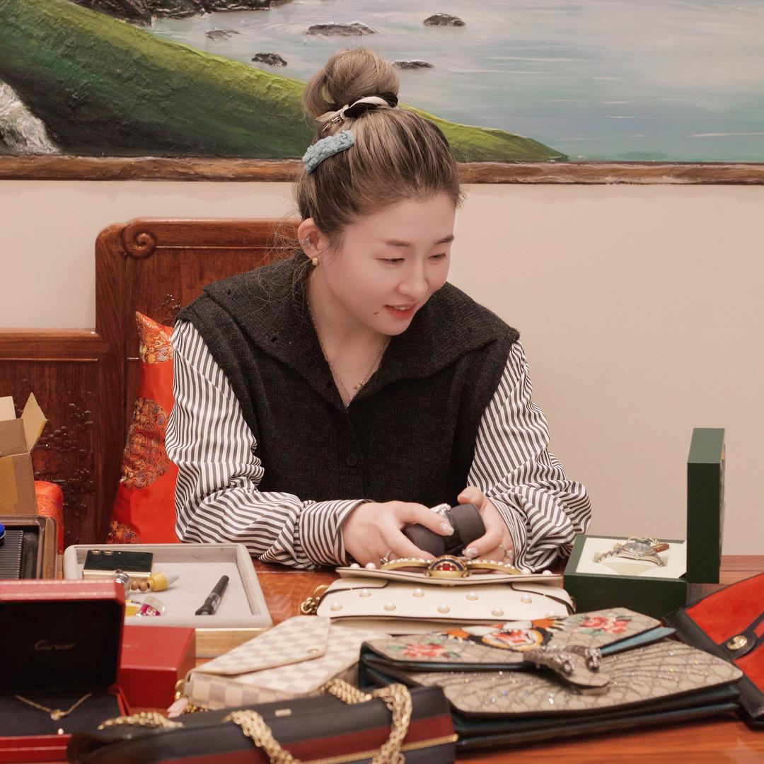 众奢汇箱包严选名表