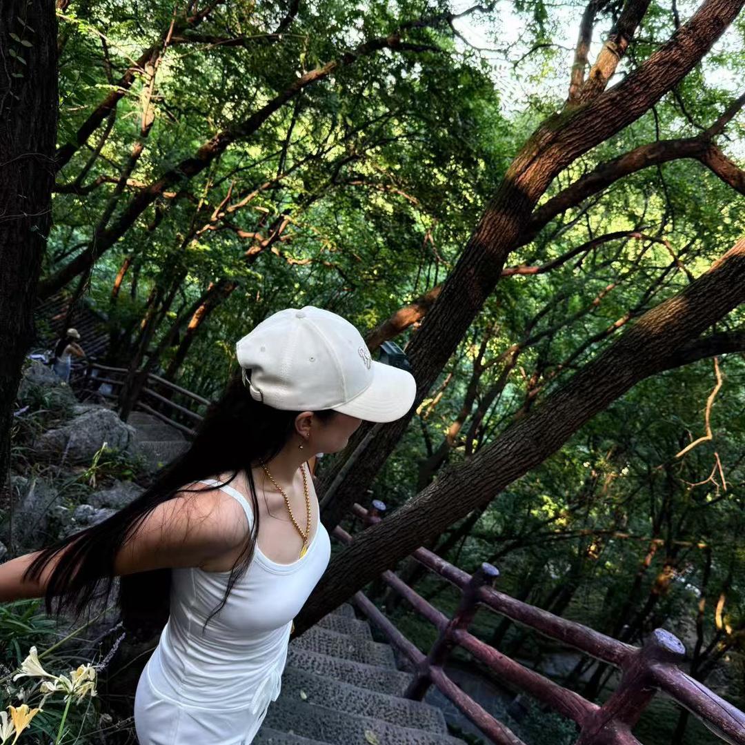 @不发脾气只发财🌻