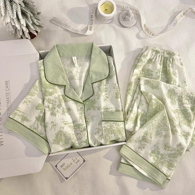 小萌精品睡衣店