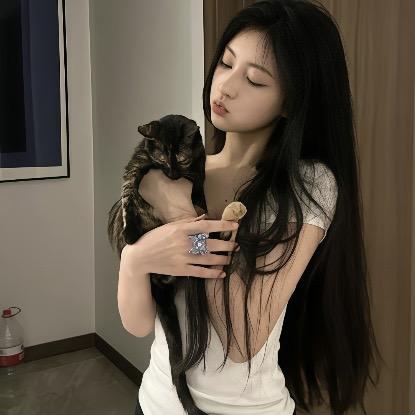 困困睡不醒☁️