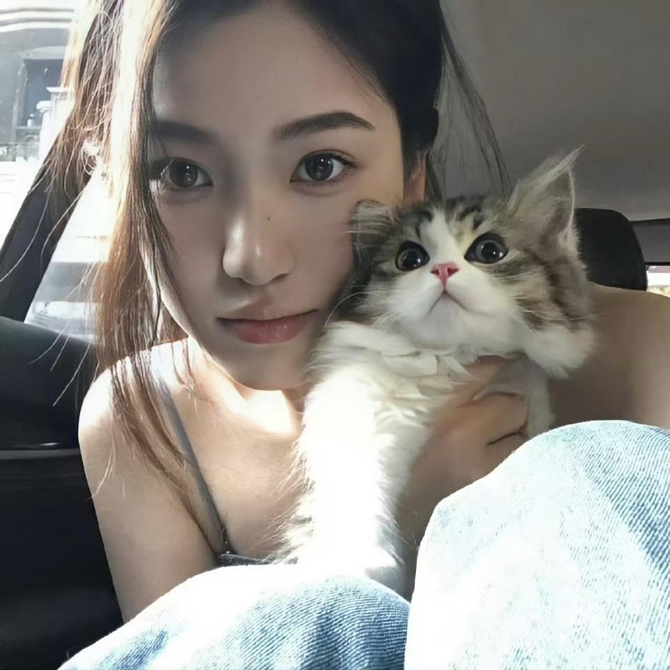 有¹点小小糕冷