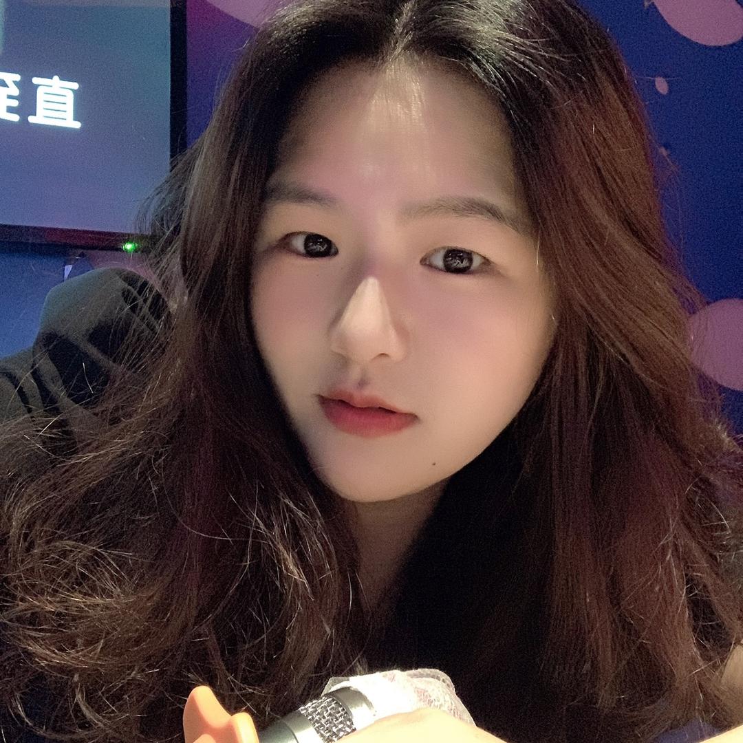 @小芳
