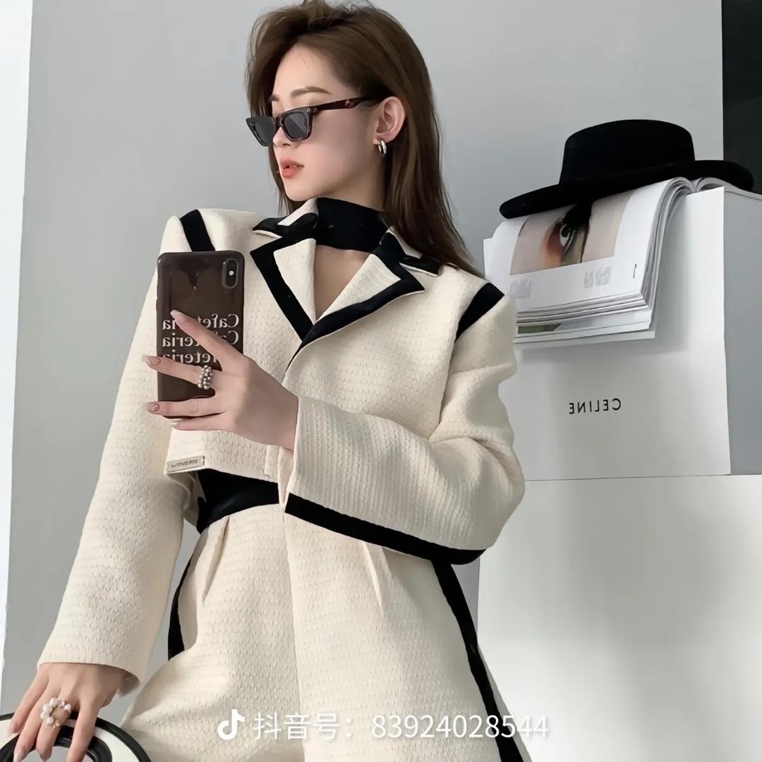 Aysanam服饰