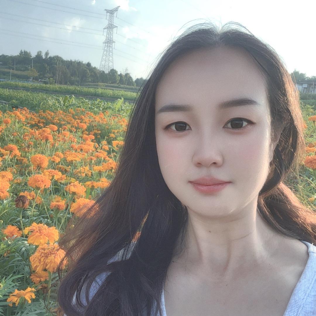 小草莓🌟🌟