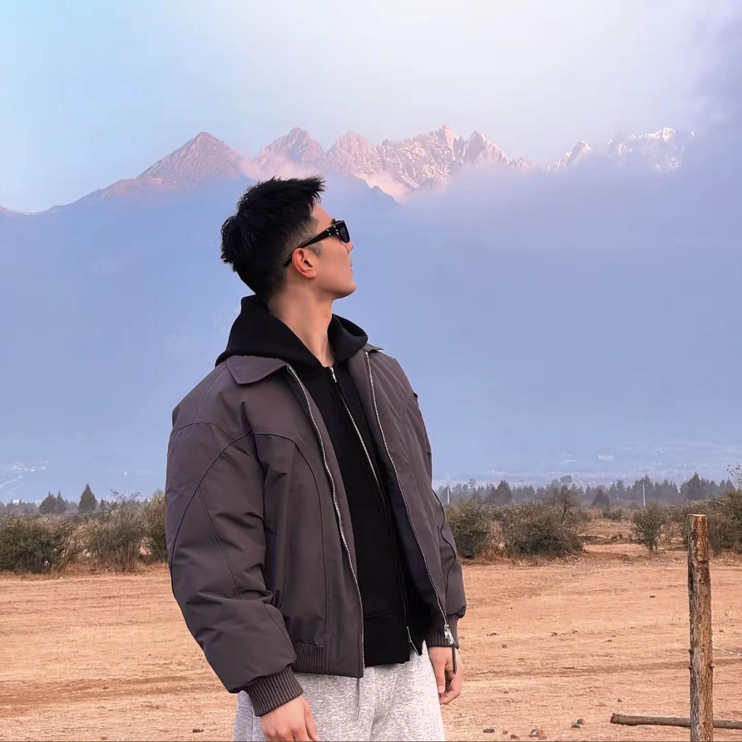 小凯潮牌男装批发