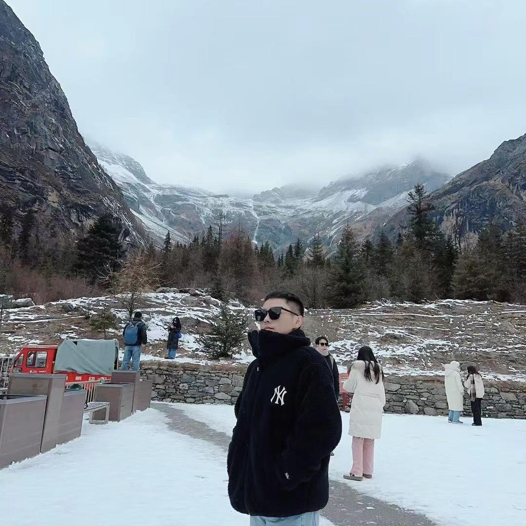 成都豪鑫出行（钟老板）