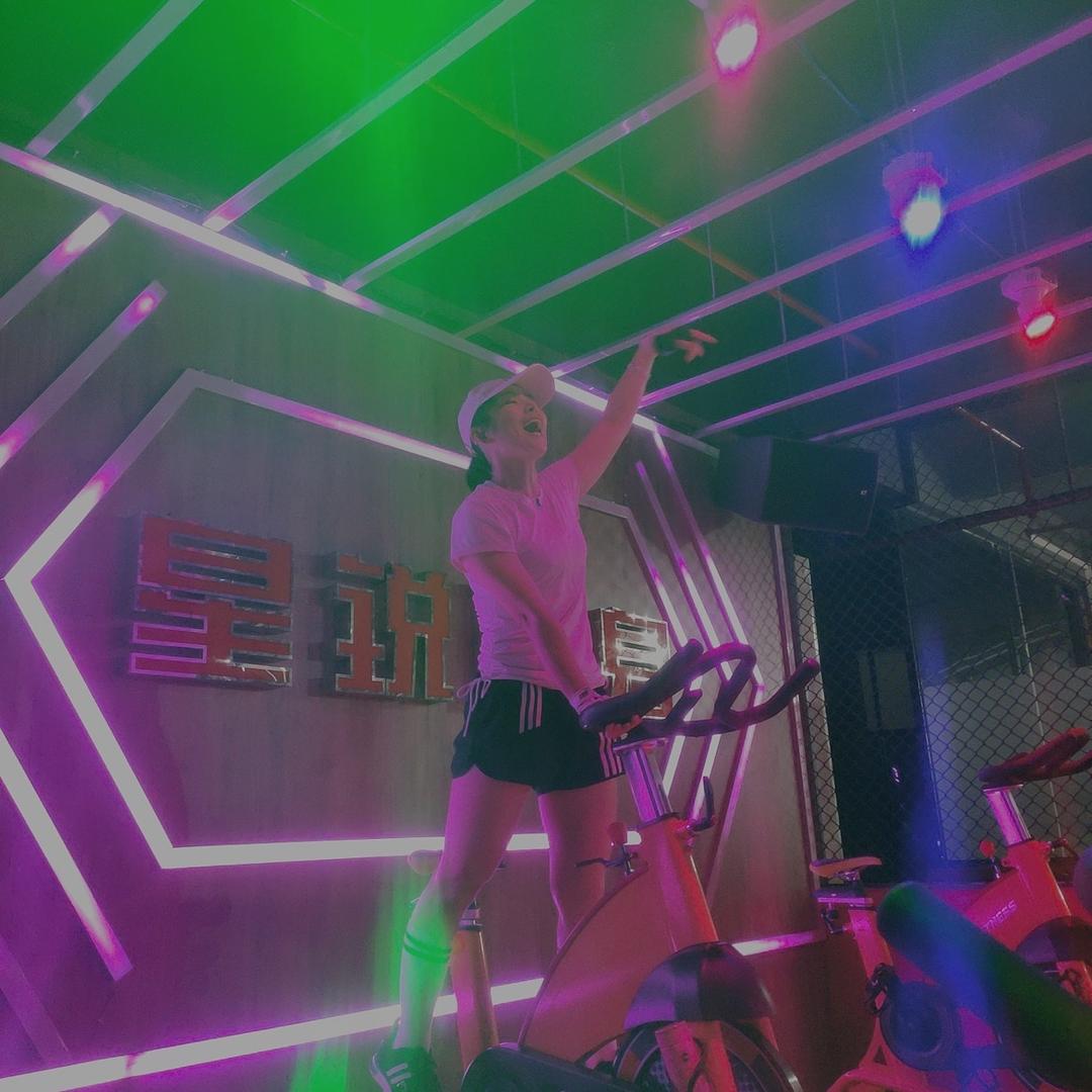 听不见的姗姗🏸