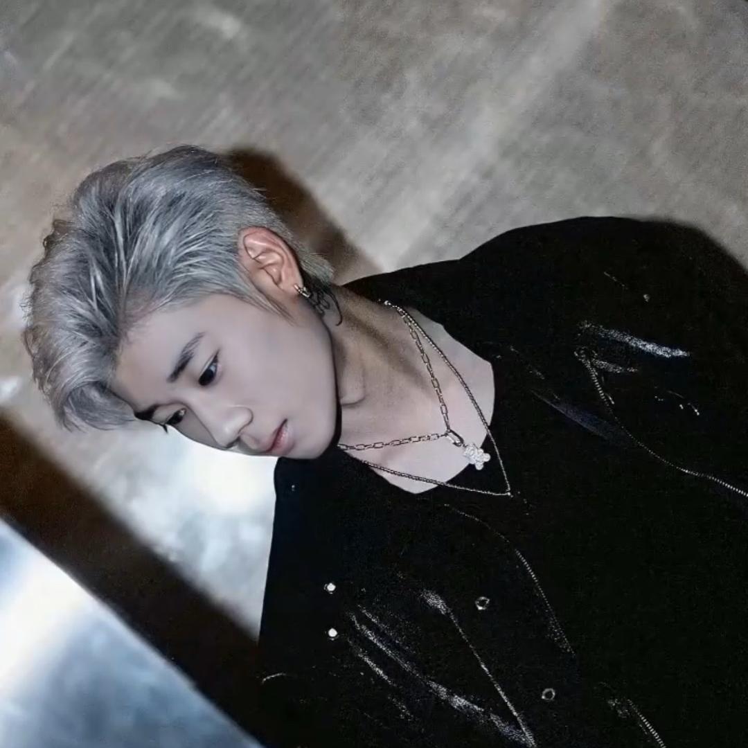 二十九岁小男孩爱旅游