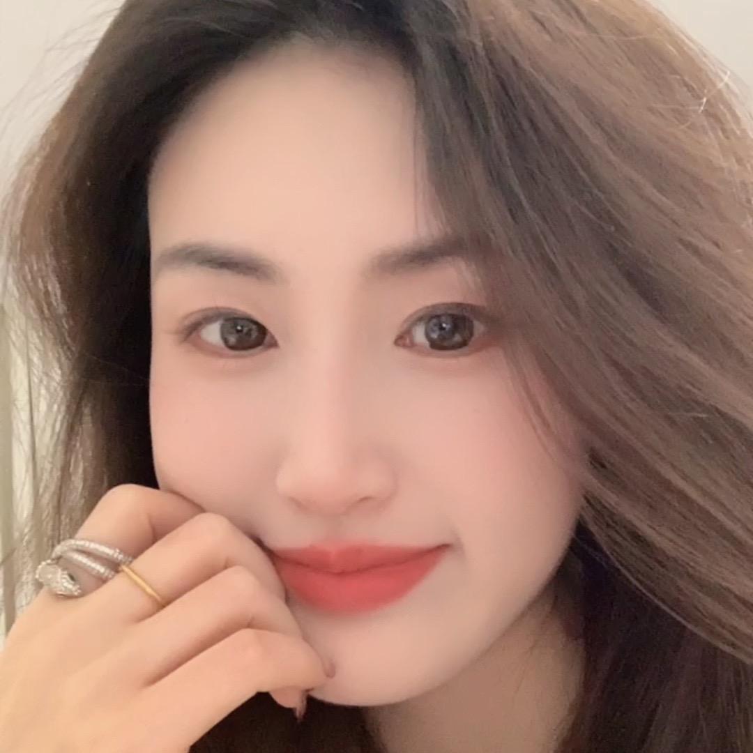摆摊摊的小地瓜
