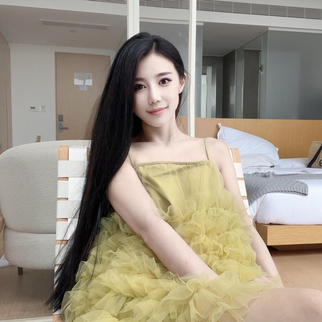 帅帅爱化妆
