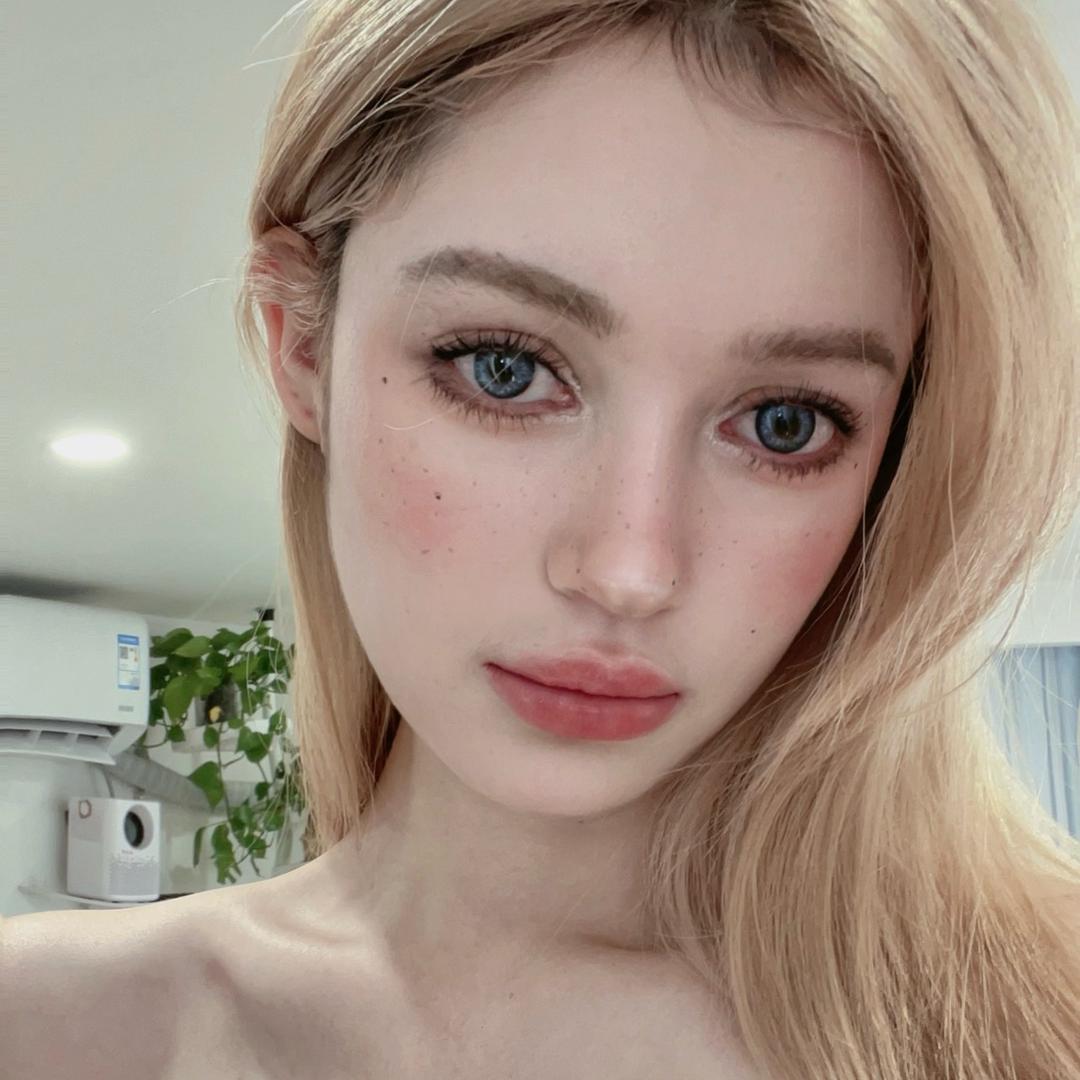 莉娜美美子（九月宠粉 抽改妆）