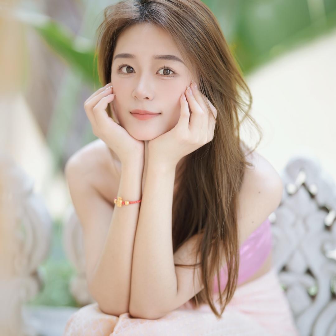 李菁菁