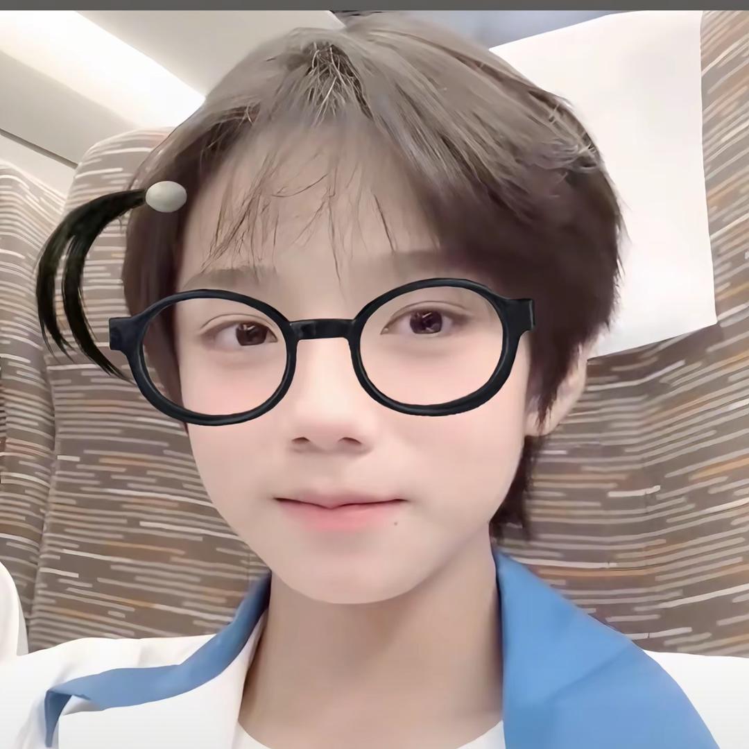 呆橹宅猫(ฅ>ω<*ฅ)