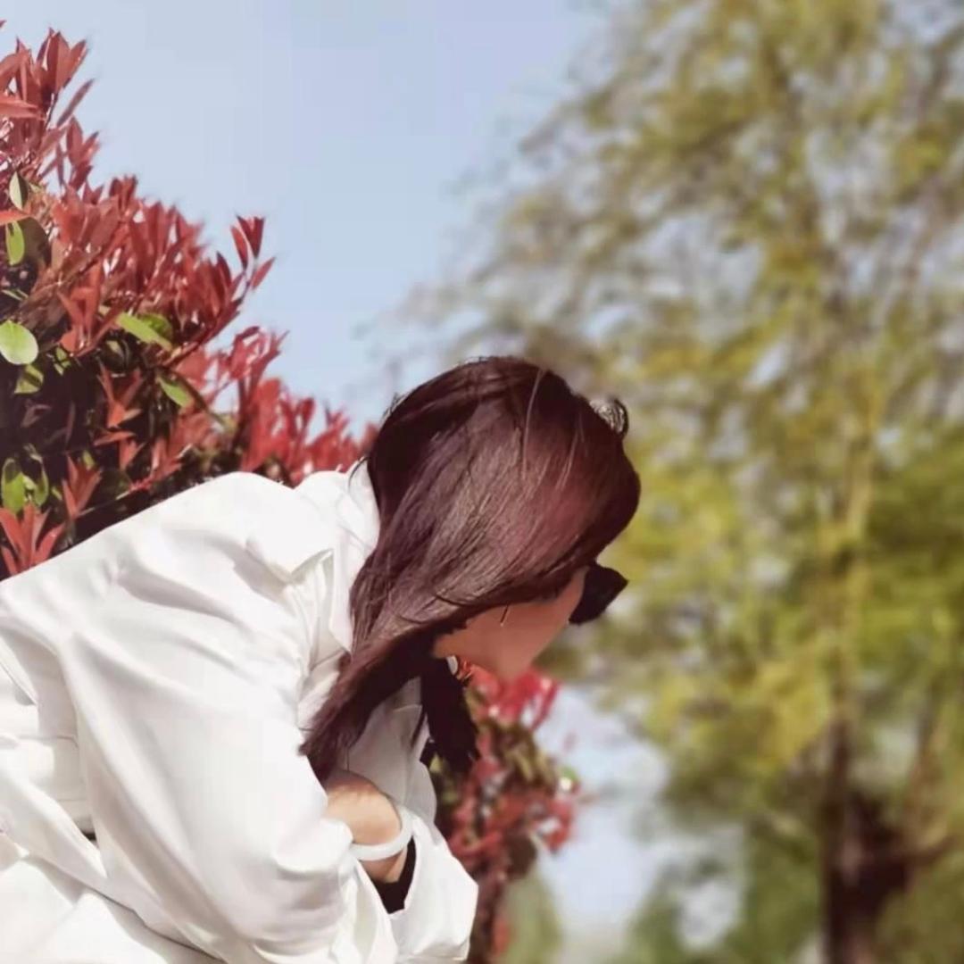 ᥫᩣ妮妮⁵²⁰