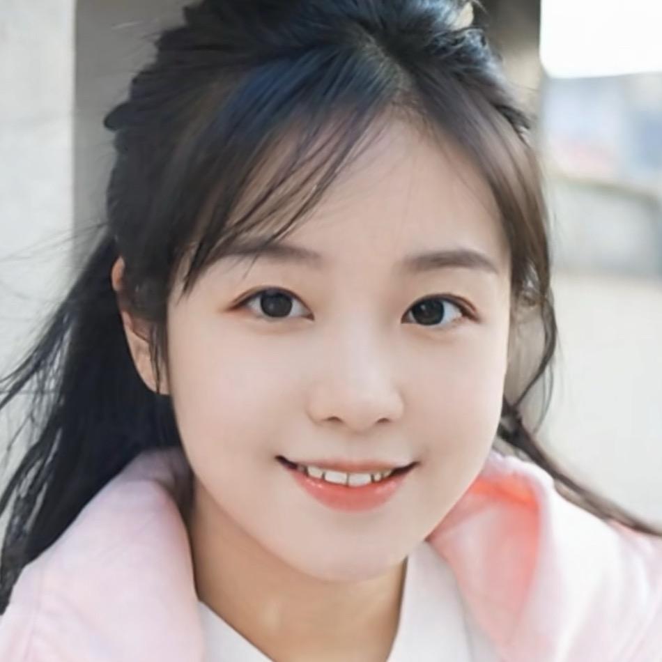 依晨🌈服饰穿搭