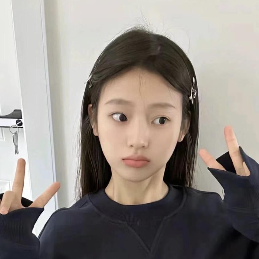 宋陌馨（大口喝水版）