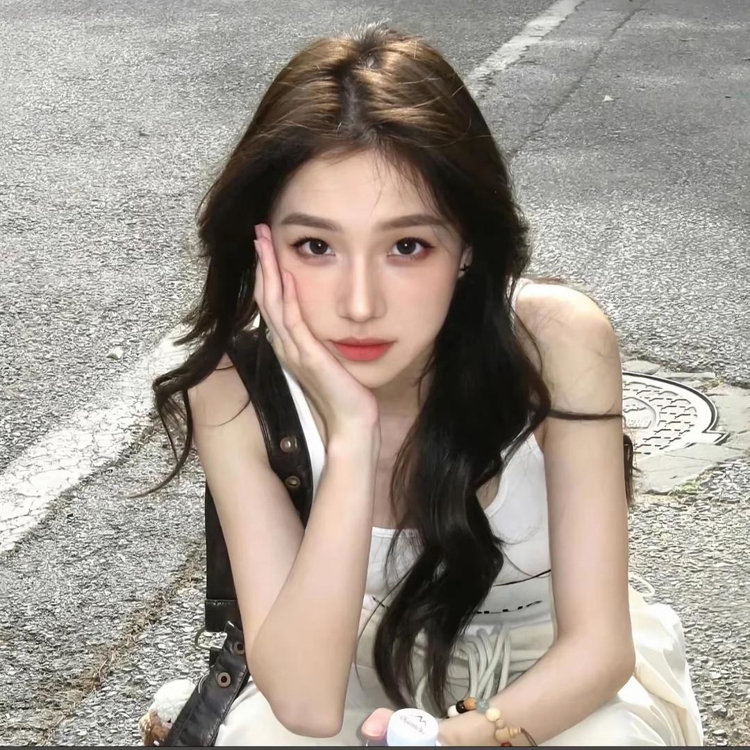 陈陈,