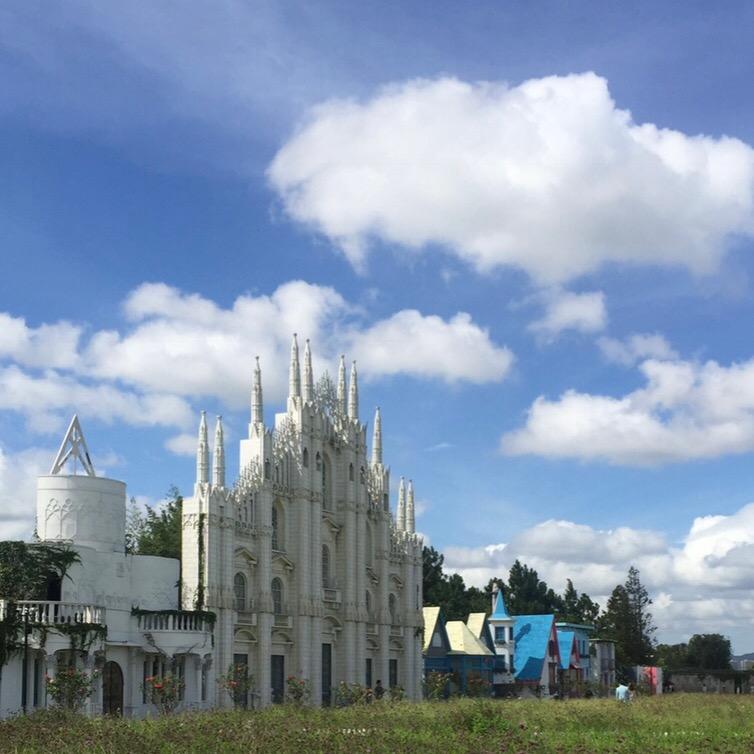 吃喝玩乐游团