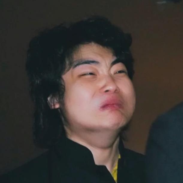 傅亦一