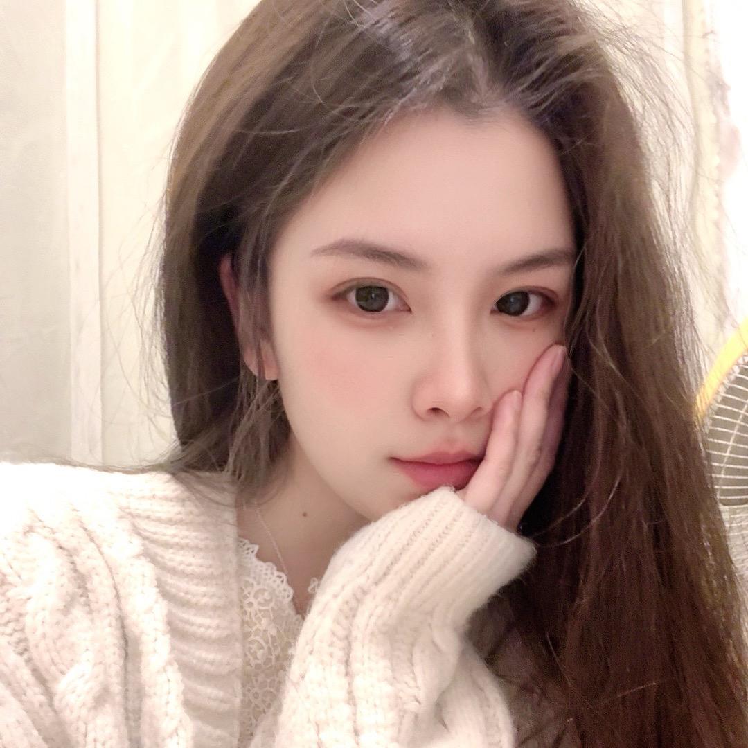 七月屋檐下的🐱