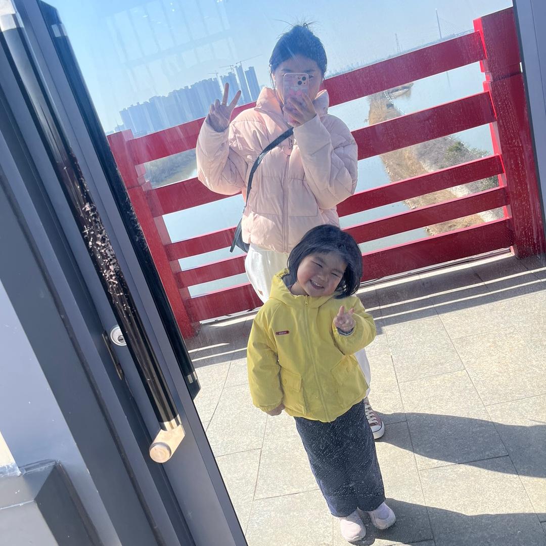 🌈大大的小黄🐶