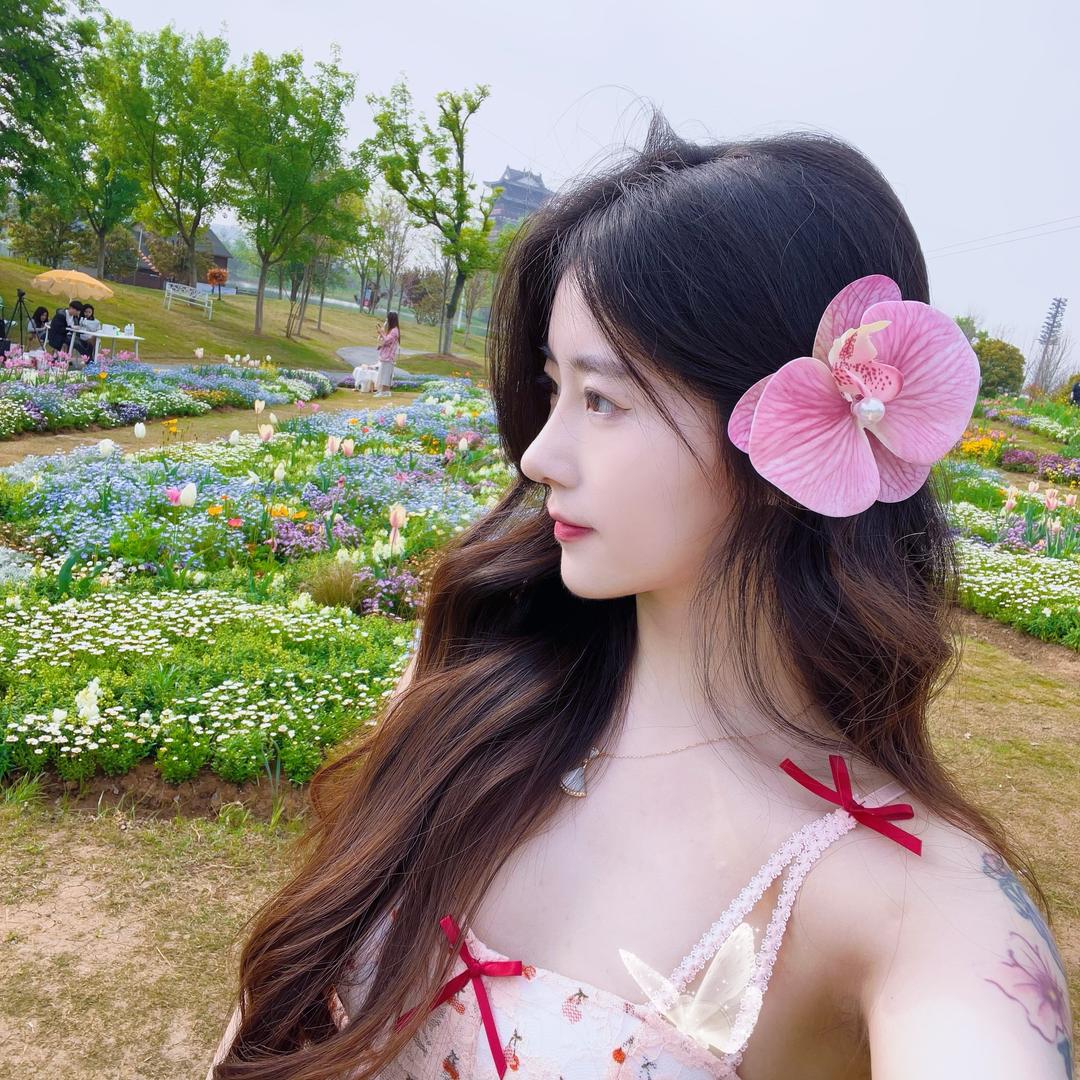 爱玩车的小阿晨