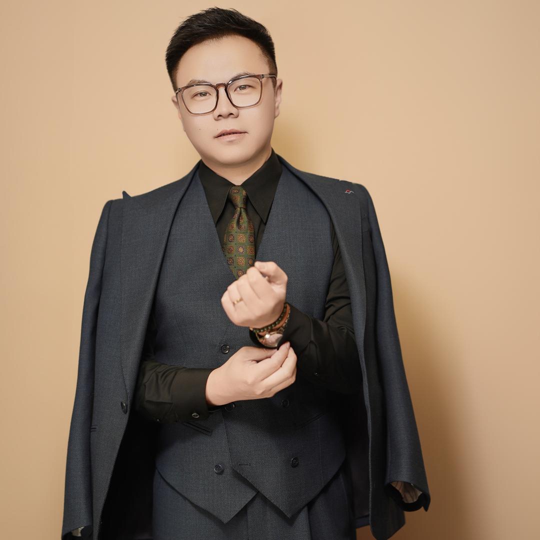 至简西装私人定制