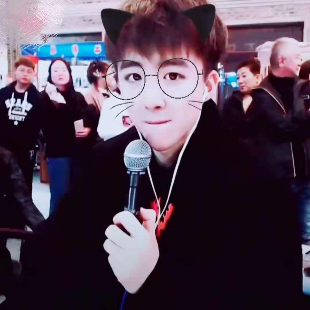 lyn的小凤梨💃🍍