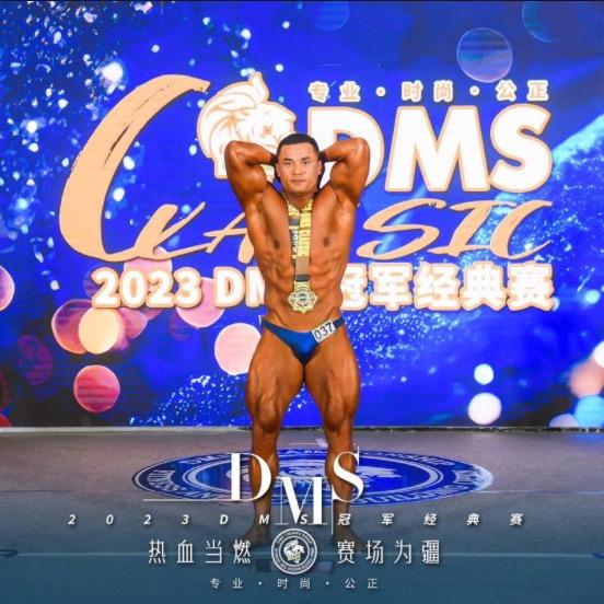健美运动员🇨🇳🥇💪卡的教练