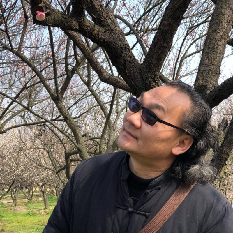 张贵春