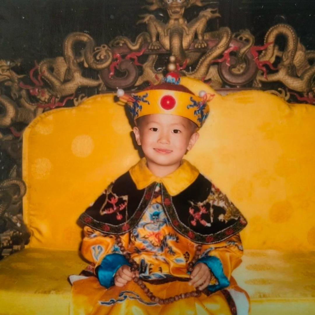 干嘛和呜呜的亲爸