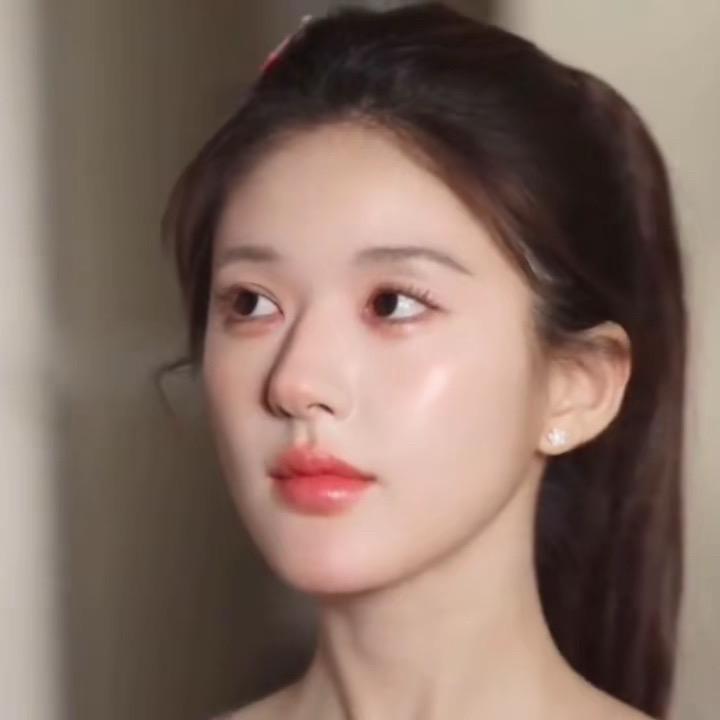 嘻嘻站姐