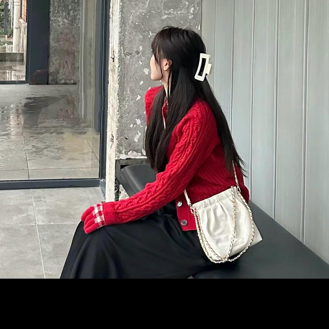 被“包”围了
