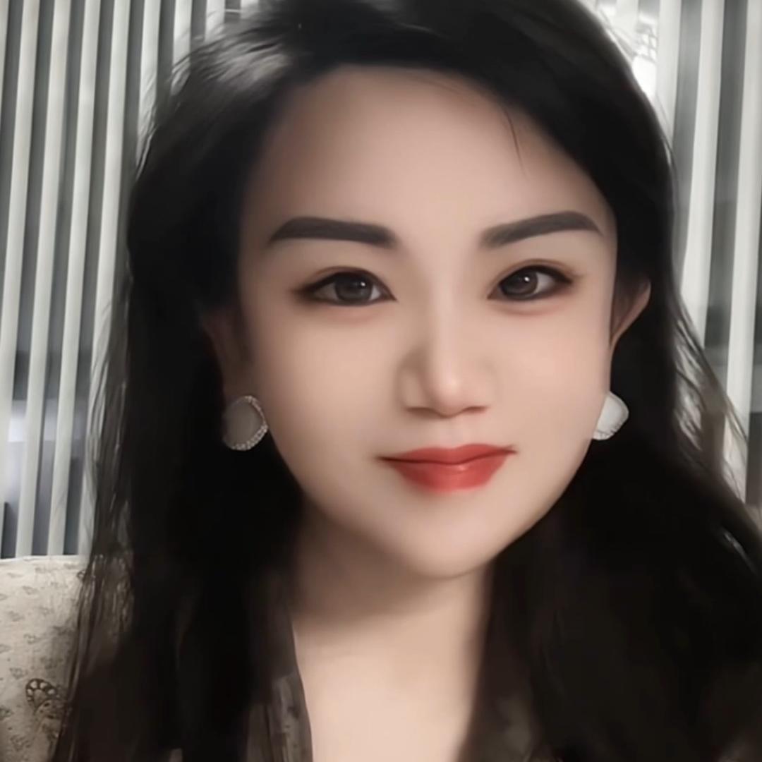 一见你就笑🍎