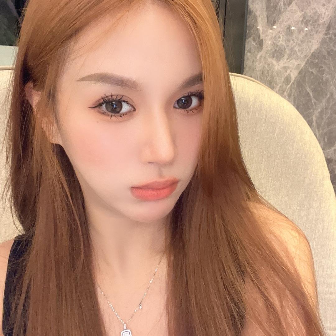 翁美美
