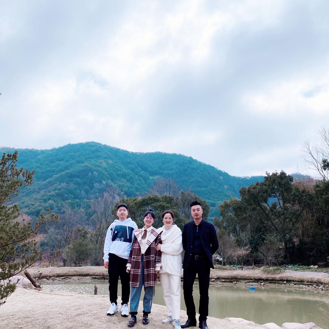 义乌臻盛工艺品有限公司