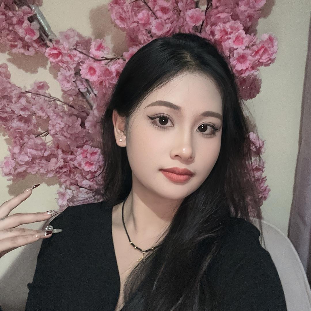 英佳果树苗木专营店