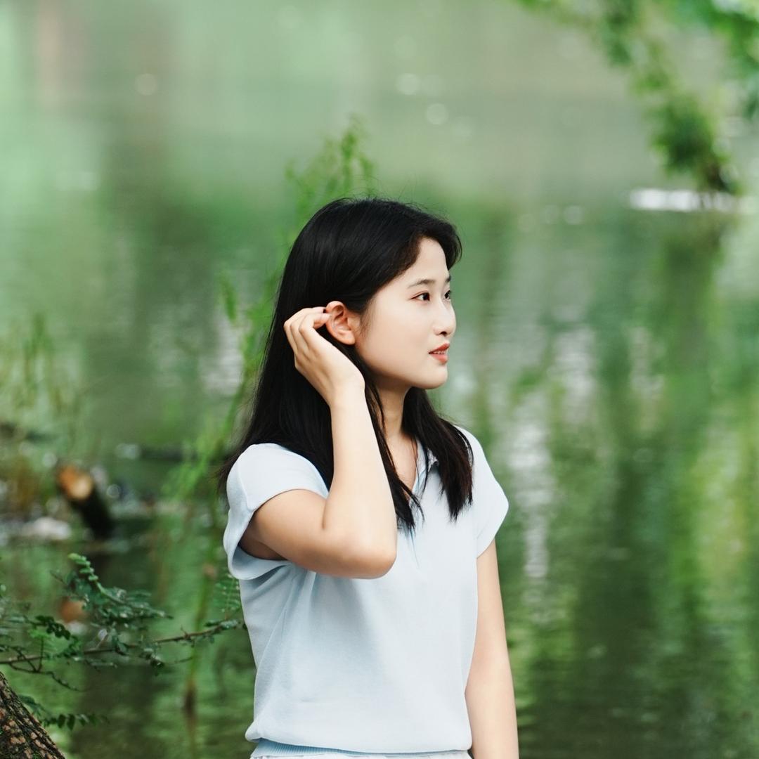 曹.