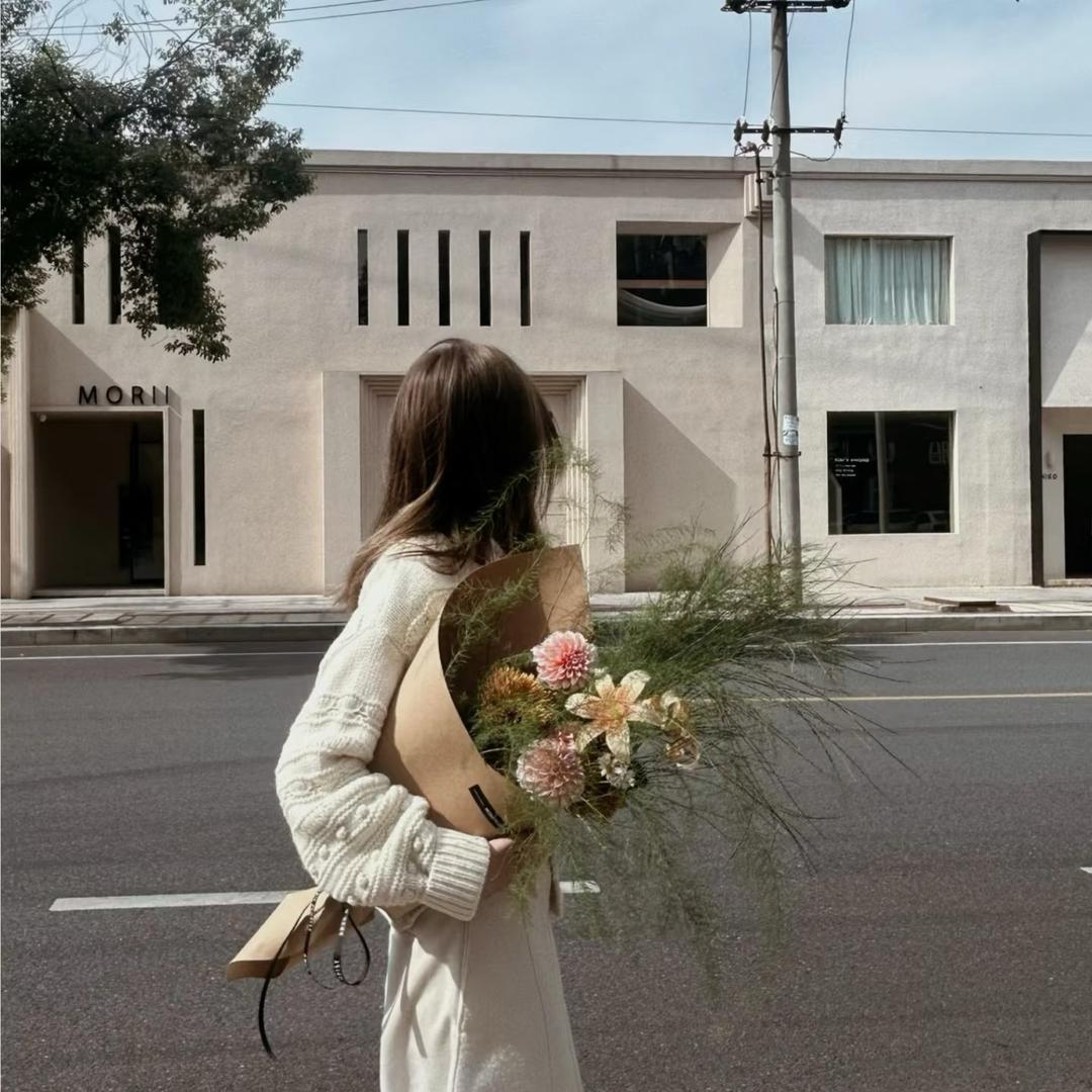 ◡̈♥︎ྀ rebecca