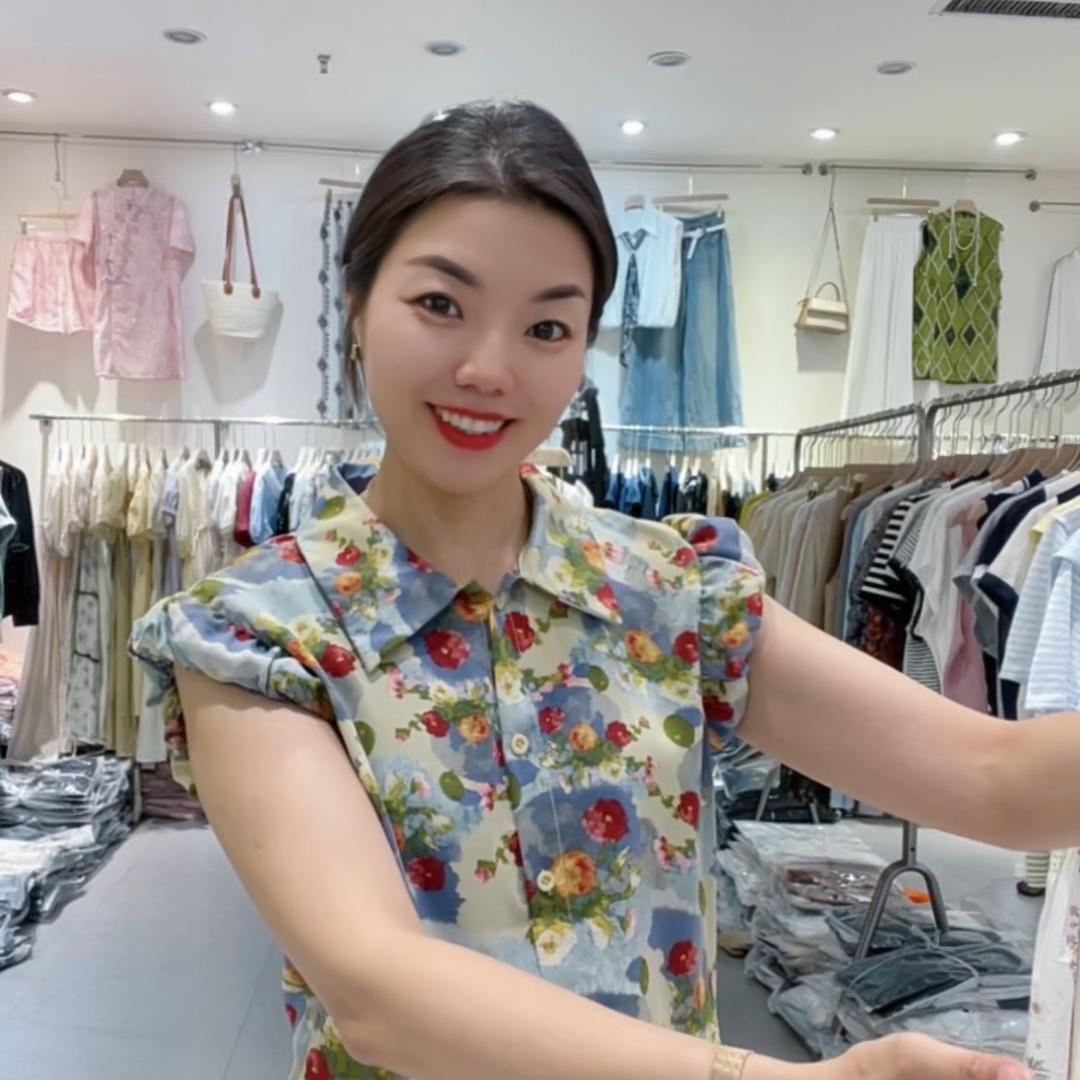 小小女装工厂店