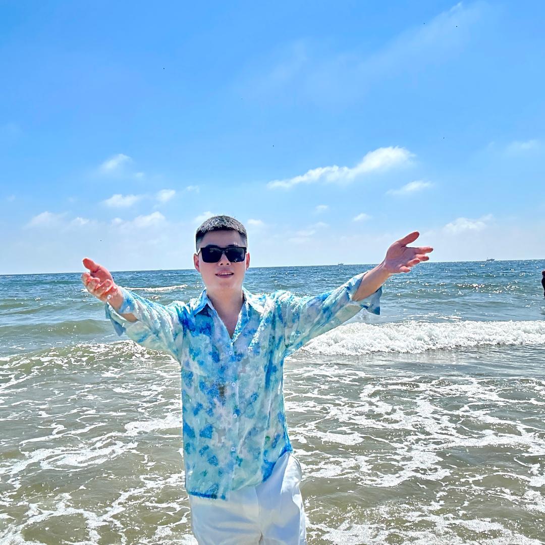 成都酒吧李某人