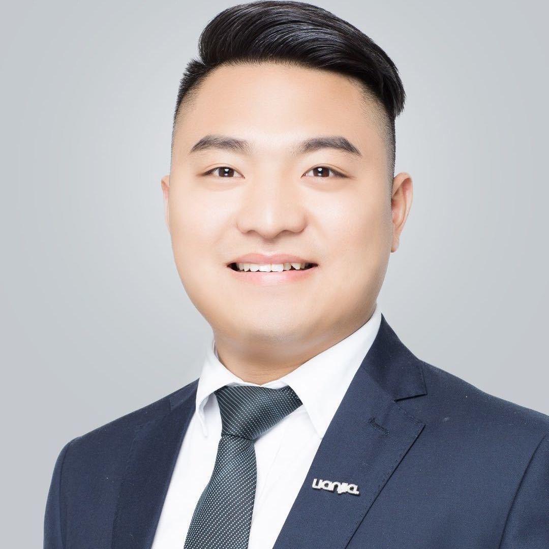 西子璞岸销售经理沈帅
