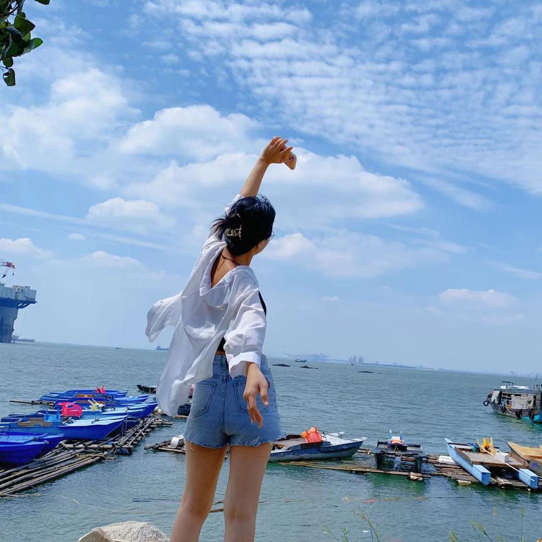 满眼醉意。