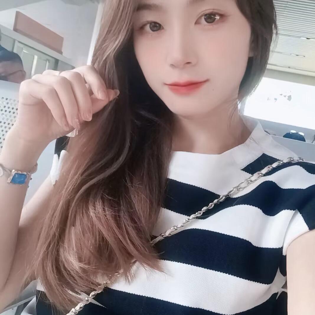 卖酒的小姐姐