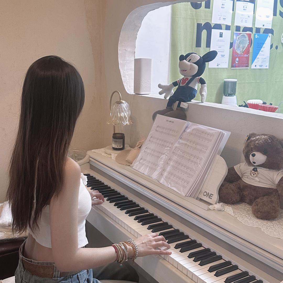 柒柒不叭叭🌨️