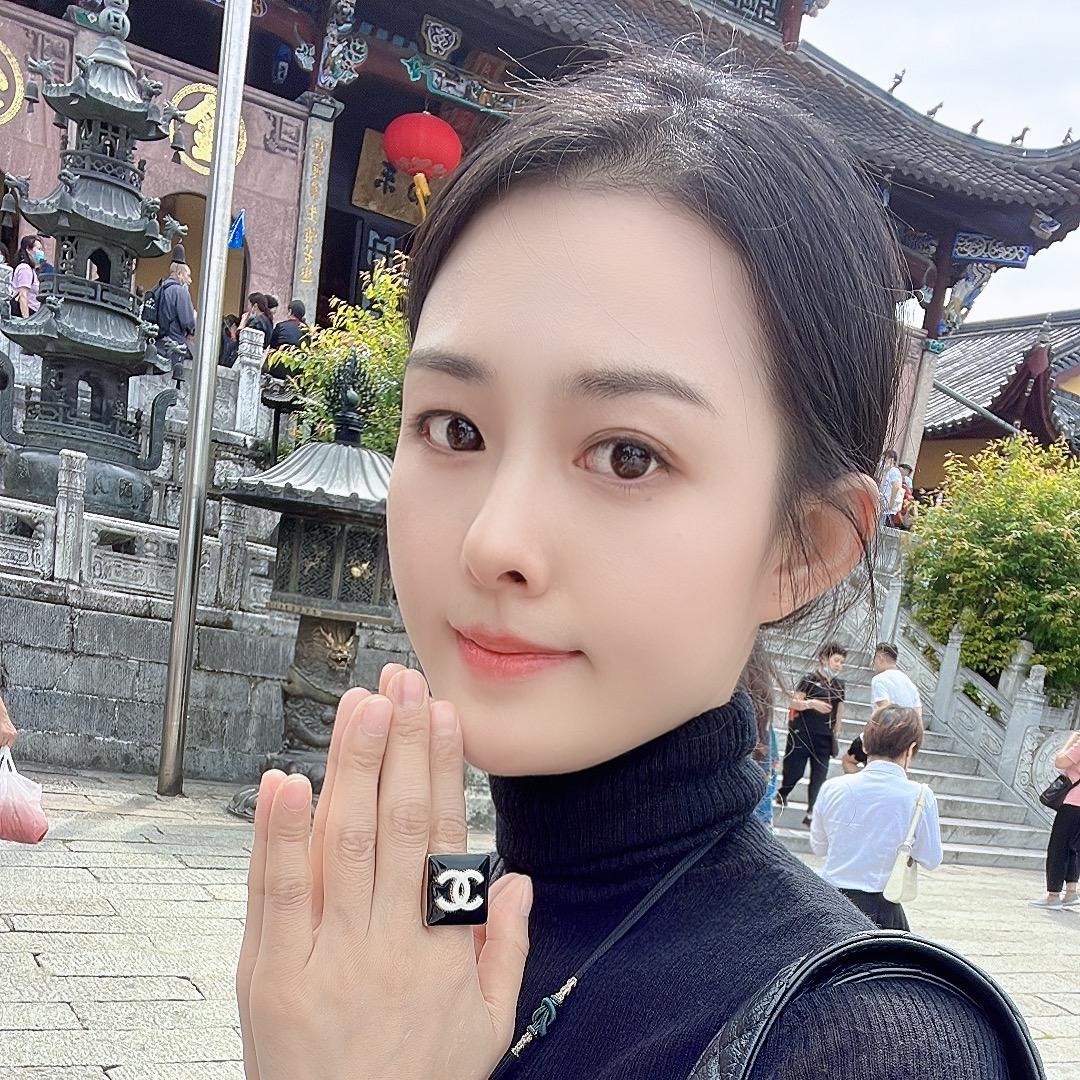 小仙女🧚‍♀️🧚‍♀️