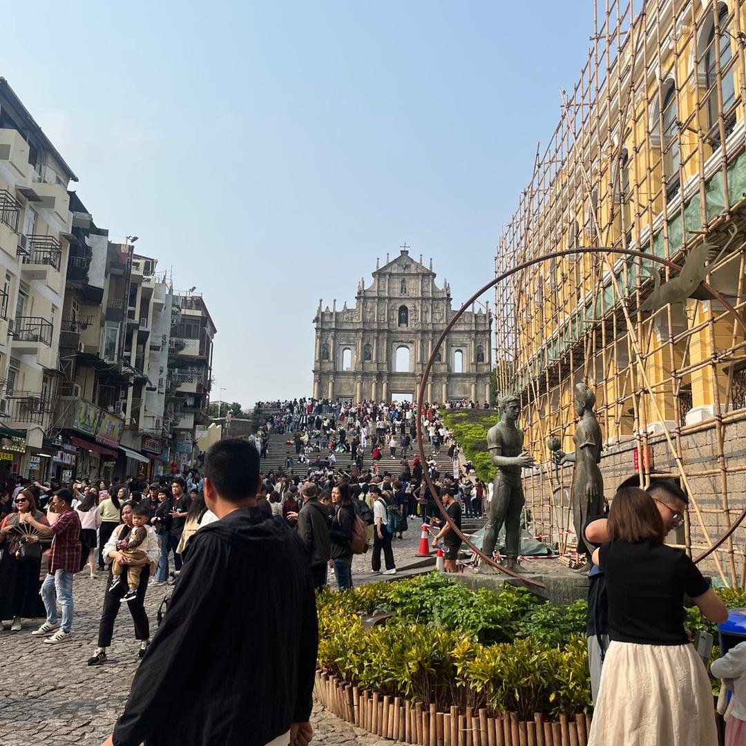 清雁精品男装店