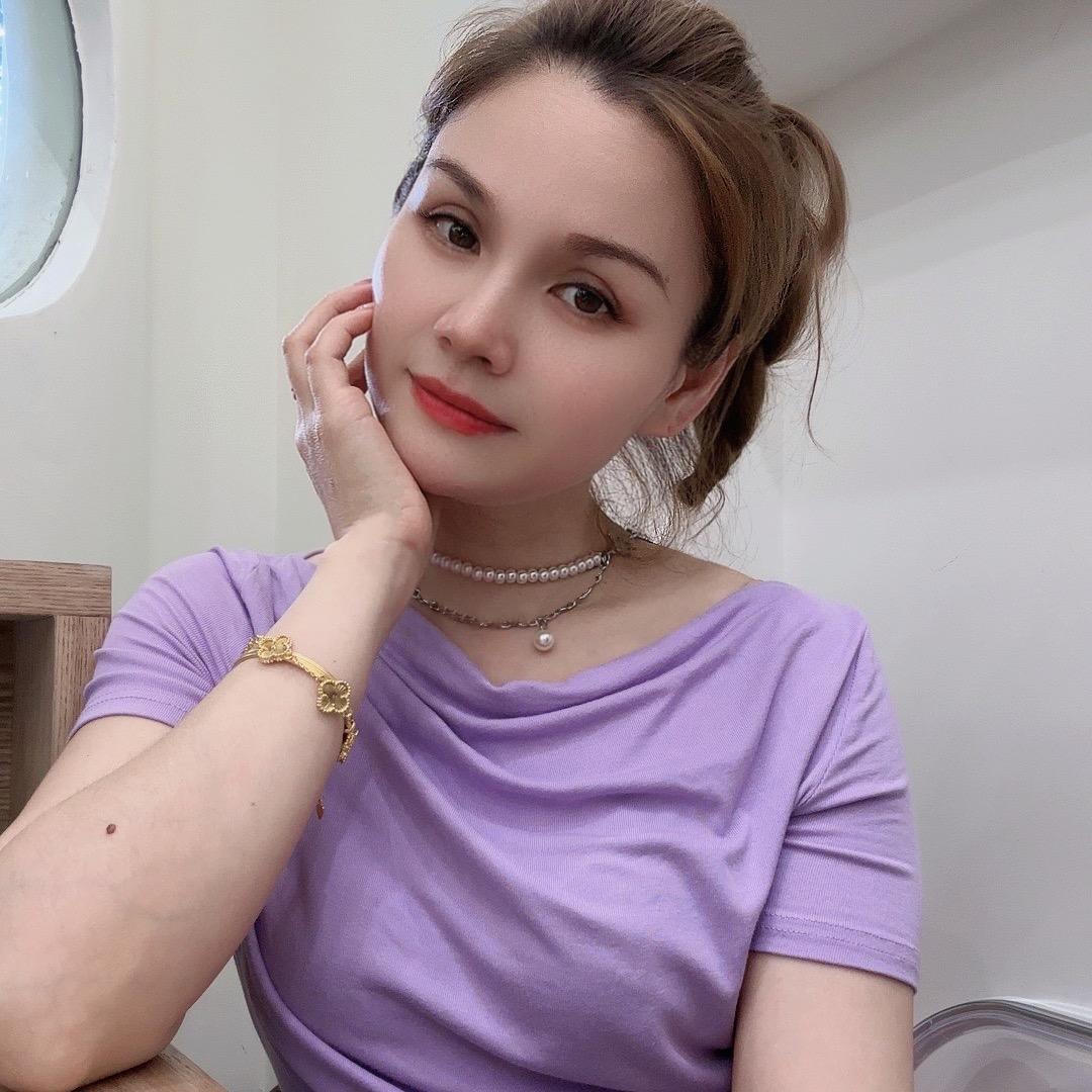 娜家服饰