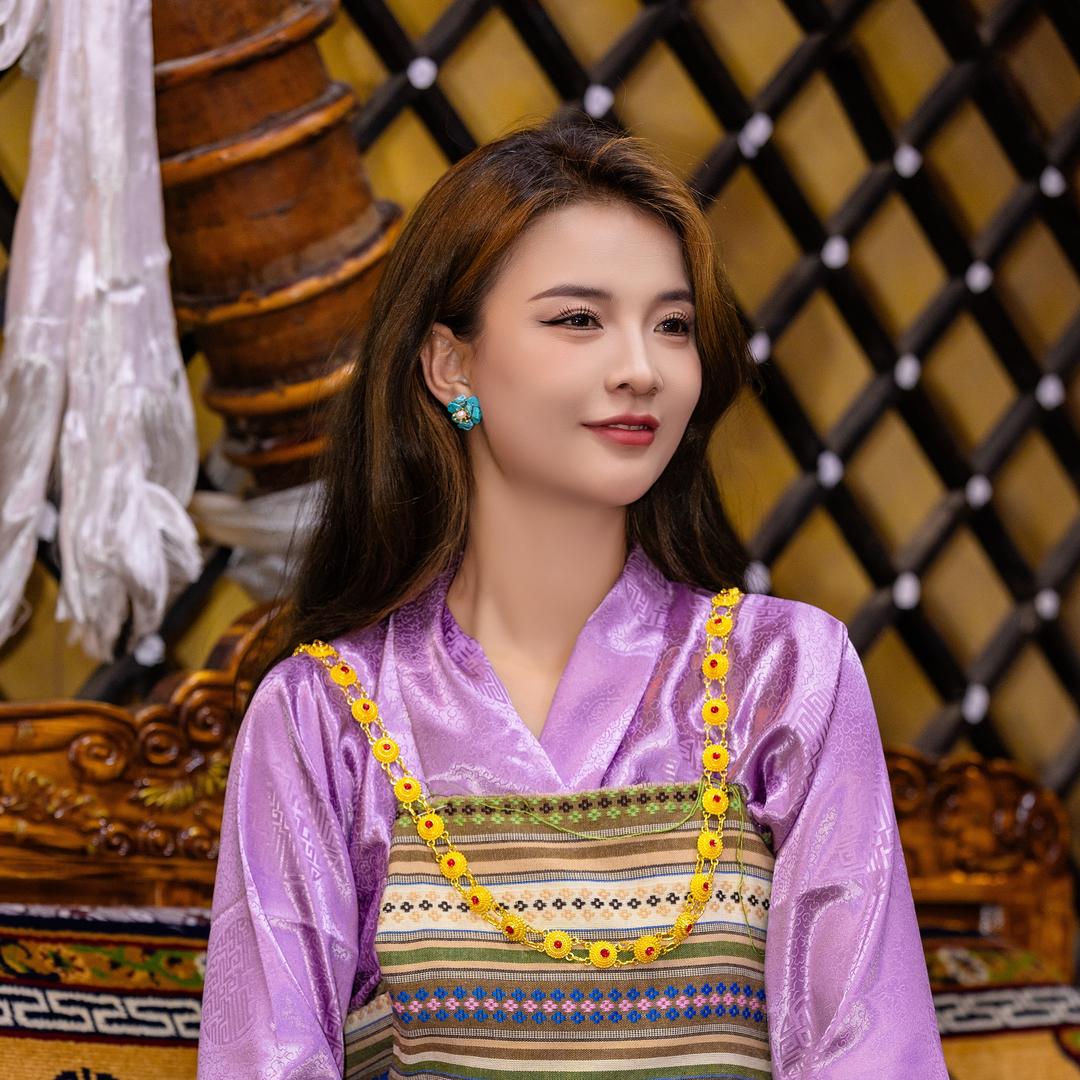扎西拉姆服饰