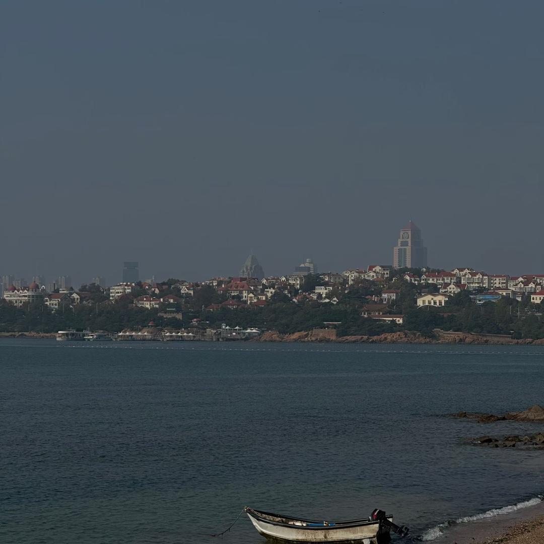 青岛与里恒业商贸